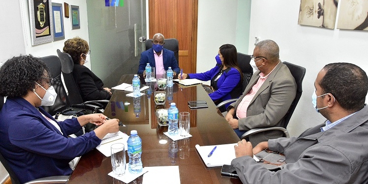 Anuncian formación continua de los docentes llegará a mas regionales del país