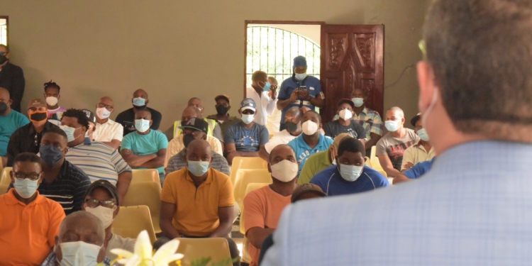 APORDOM entrega bono navideño a 147 sindicatos portuarios en todo el país.