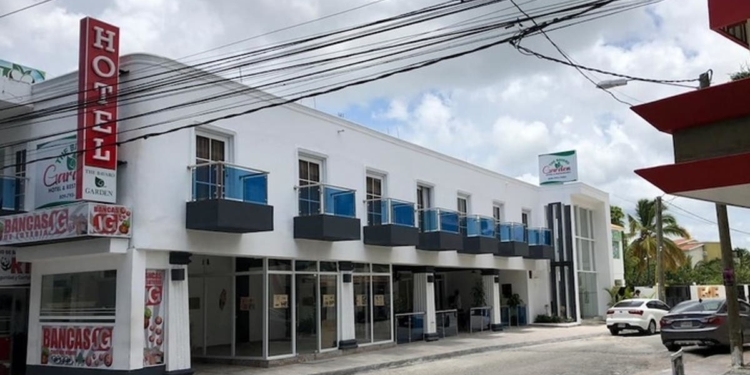 Prisión preventiva para dos dueños de negocios en Bávaro por trata de personas