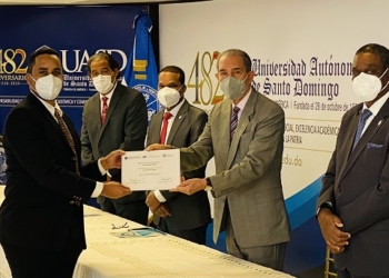 MESCYT y la UASD gradúan 1,065 estudiantes en desarrollo de software