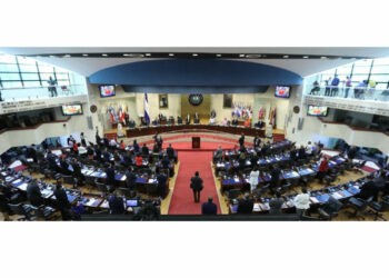 Aprueban en El Salvador ley para enseñanza obligatoria de inglés