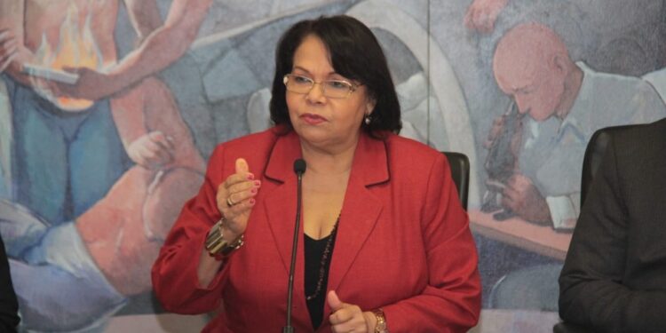 UASD convoca a labores a personal administrativo