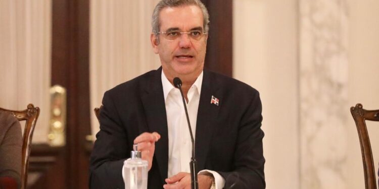 Presidente promulga la ley 1-21 que prohíbe el matrimonio infantil