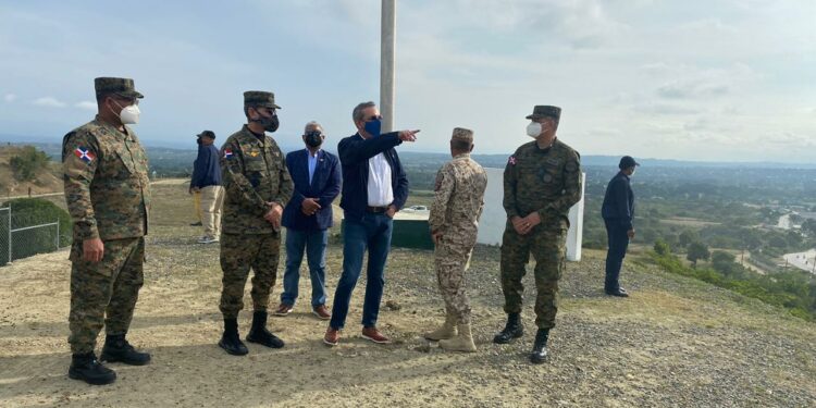 Presidente Luis Abinader recorre la frontera