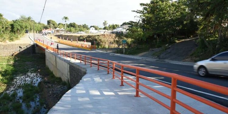 Abinader inaugura obras por RD$711 millones en 3 provincias del Cibao