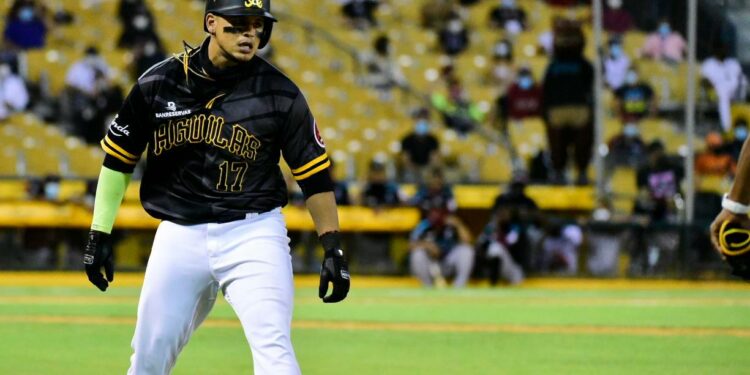 Lagares conduce a Dominicana a victoria frente a Puerto Rico