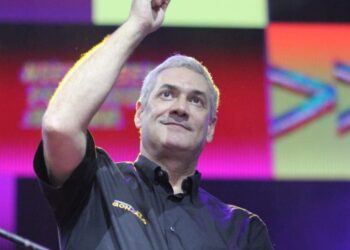 Reanimados seguidores del ex candidato presidencial Gonzalo Castillo