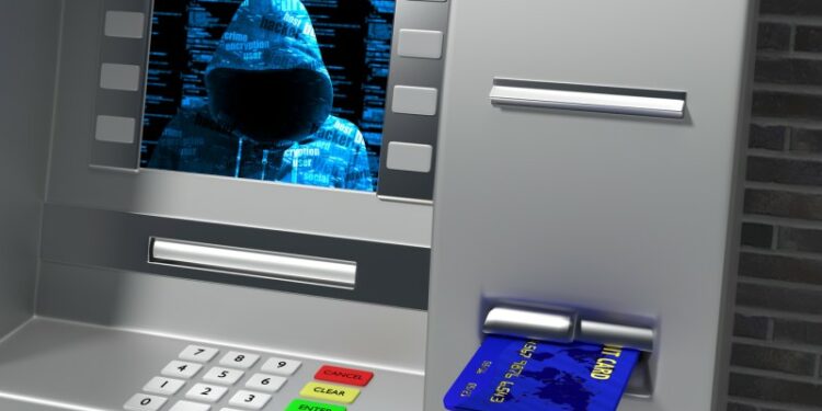 Prisión preventiva a acusados de corromper cajeros automáticos