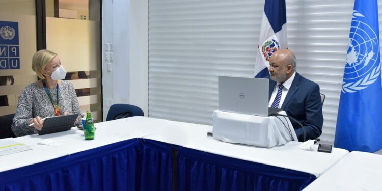 En foro latinoamericano, Roberto Fulcar destaca transformación digital inclusiva en República Dominicana