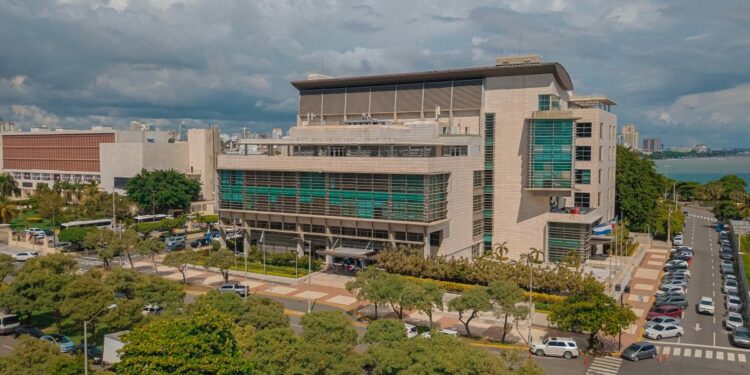 Estudio revela los hombres son los que más estafan y los que más sufren este delito