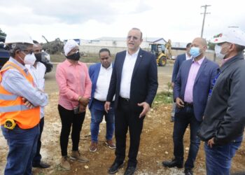 Ulises Rodríguez habla de planes para zonas francas San Pedro de Macorís