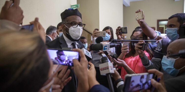 Camacho: "Con testigo de este martes se incorporó informe societario empresas Lashan y Conansa"