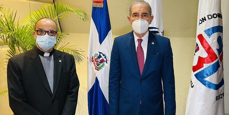 MESCYT pone en funcionamiento plataforma científica con más de 250,000 libros académicos