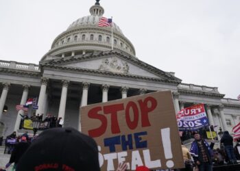 Seguidores de Trump siembran el caos en Washington