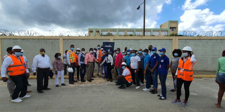 EDE Este entregará camión de bomberos a las autoridades de Bayaguana