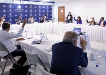 CZF aprueba instalación de nueve empresas en distintos parques del país