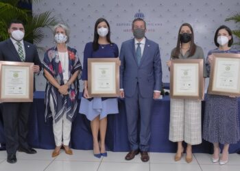 4 oficinas de Banreservas reciben certificación de Sostenibilidad 3R’s