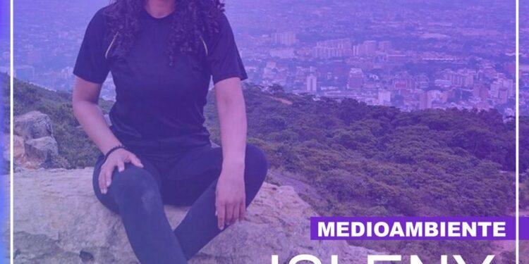 Reconocen a isleny garcia, directora de educacion y proyectos de Fundetrop, por sus aportes al medio ambiente