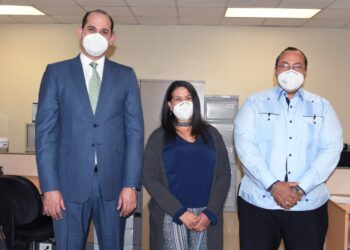 Promese/Cal e Indocal habilitarán laboratorio para control de calidad de medicamentos