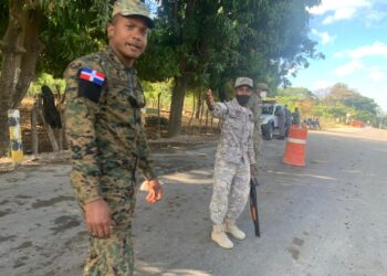 Contingente policial rodea Punta Catalina por protesta virtual