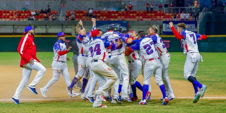 Dominicana avanza a la final en la Serie del Caribe