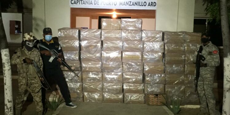 Cesfront, Armada y Aduanas incautan más de medio millón de unidades de cigarrillos