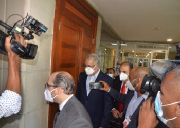 Simón Lizardo es interrogado en relación a pago irregular de RD$11 mil millones de pesos