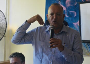 Director de Proindustria se reúne con industriales del tabaco de Tamboril