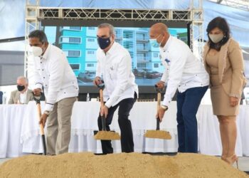 Gobierno invertirá RD$2,362MM en 1,168 viviendas de bajo costo para SDE.