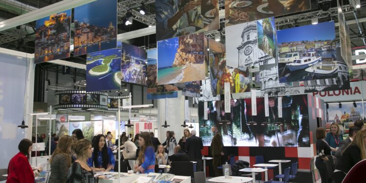 Fitur será la primera gran experiencia de movilidad internacional segura