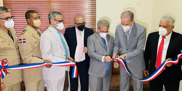 MESCYT, Salud Pública y CMD inauguran proceso de Recertificación Médica en el país