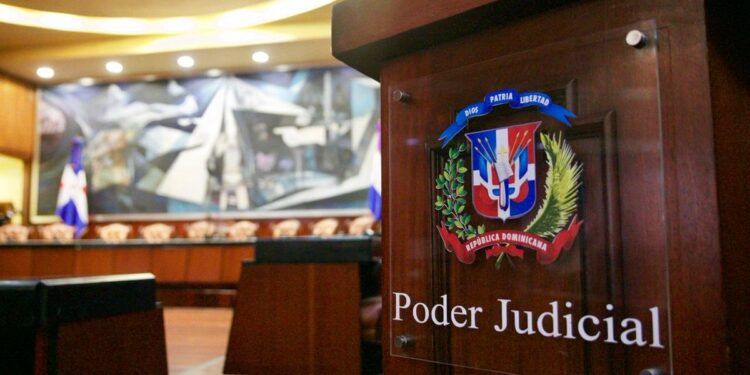 Poder Judicial solicita evaluar actuaciones de magistrado Leonardo Recio Tineo