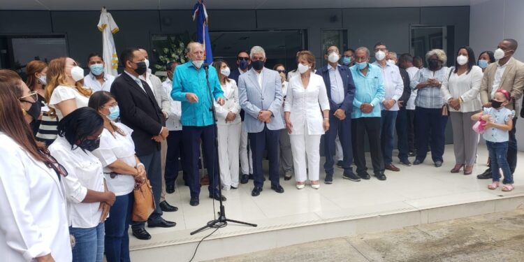 Miguel Vargas revela conflictos se evitaron gracias a Peña Gómez