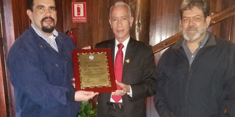 Reconocen en Venezuela labor diplomática de enviado dominicano