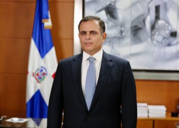 Fitch Ratings confirma calificación crediticia de República Dominicana