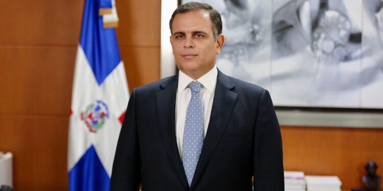 Fitch Ratings confirma calificación crediticia de República Dominicana