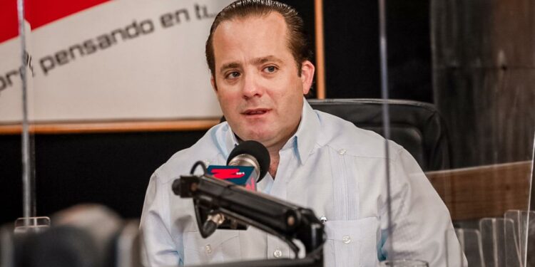 Paliza destaca empeño ha puesto el Gobierno para adquirir la vacuna