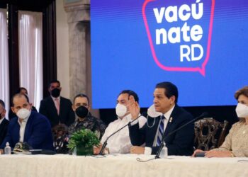 República Dominicana agota lotes de vacunas anti COVID-19