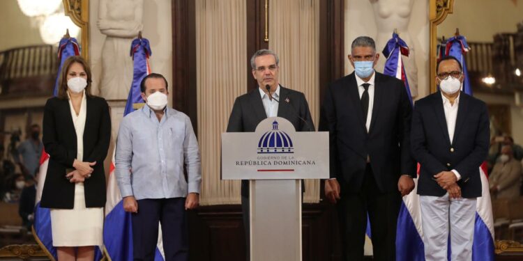 Abinader indignado por asesinato pareja cristianos en Villa Altagracia