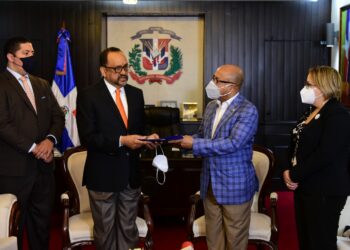 Poder Ejecutivo deposita en Congreso Nacional Proyecto de Ley de Referendo