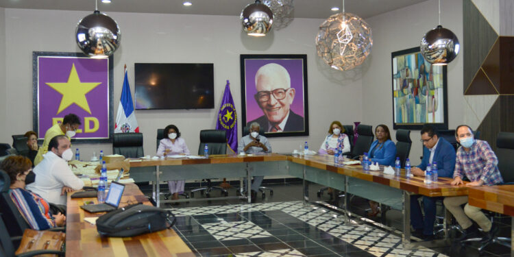 PLD llama a aspirantes al CP a inscribir candidaturas