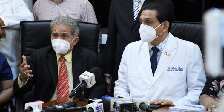 Salud Pública acuerda con el Colegio Médico para descontinuar huelga de hambre