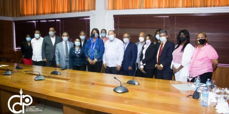 Director del CEA ofreció almuerzo a directiva del CDP