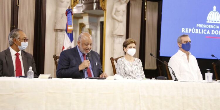 Instituciones acuerdan ensamblar dispositivos tecnológicos en RD