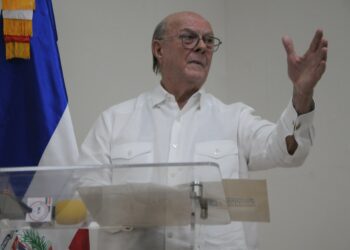 Hipólito Mejía pondera legado de José Francisco Peña Gómez