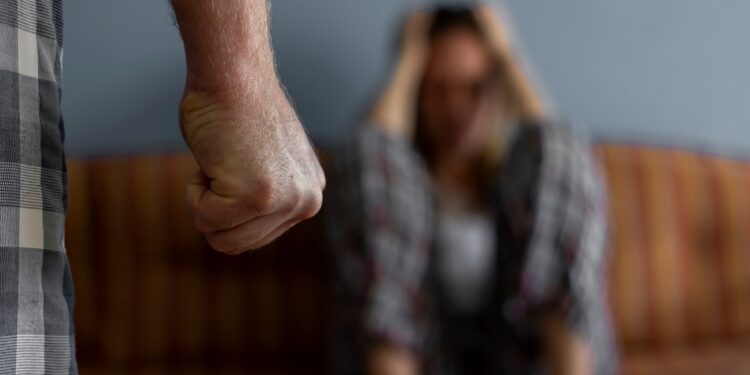 Estudio revela estereotipos de la violencia doméstica