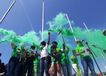 Miles exigen a  Abinader y al Congreso aprobar 3 causales en el Código Penal