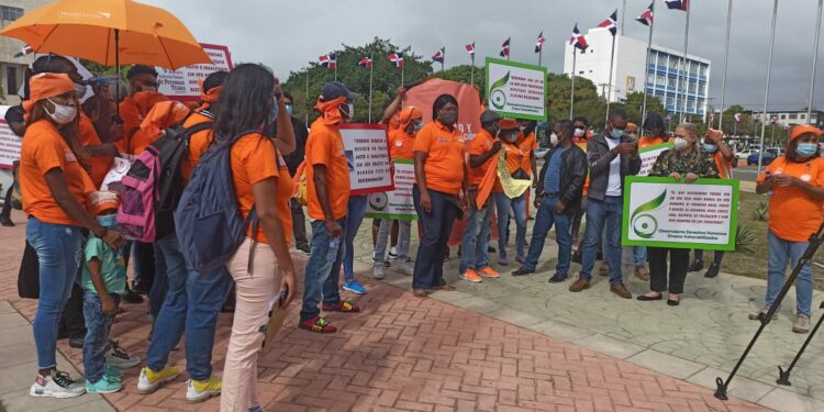 Reclaman ante Congreso aprobar ley de igualdad y no discriminación