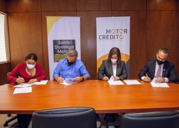 Santo Domingo Motors y Motor Crédito suscriben compromiso para el Sello IGUALANDO RD