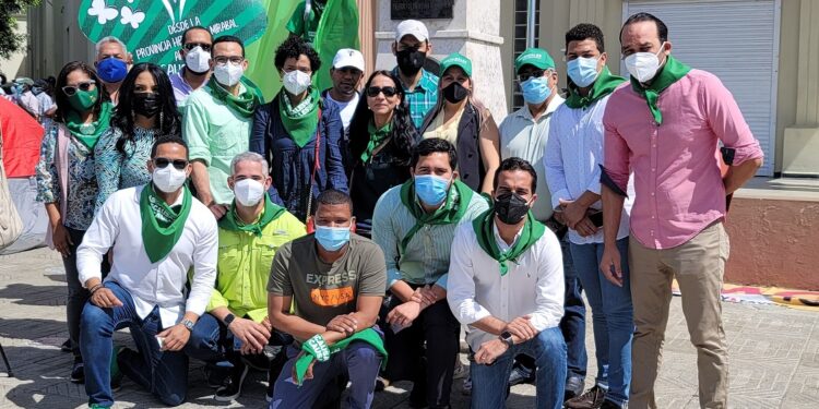 Integrantes del comité central del PLD apoyan las tres causales